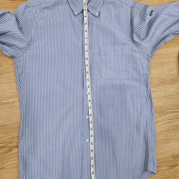 Uniqlo 100% Cotton Striped Button-Down (Size Small) - Picture 10 of 11